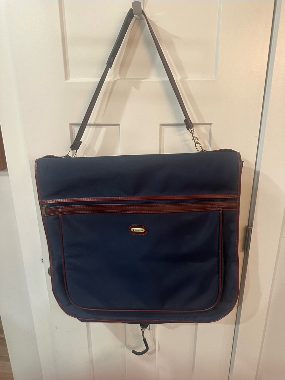 vintage blue Samsonite hanging garment bag new condition